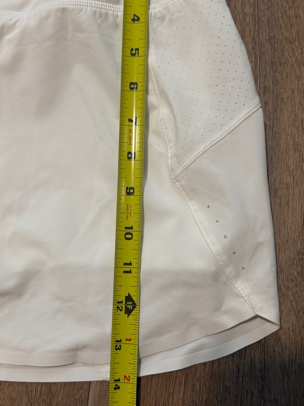 Athleta White Run With It 14" Skort - Picture 3 of 6